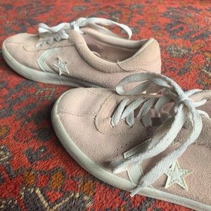 GIRLS PINK SUEDE CONVERSE SHOES